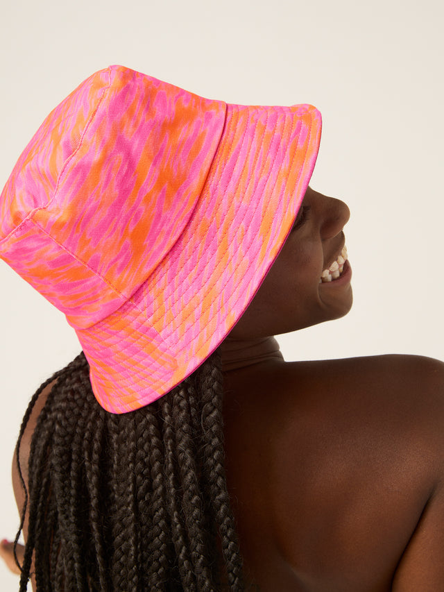 Reversible Bucket Hat  Mauritus Orange/Purple