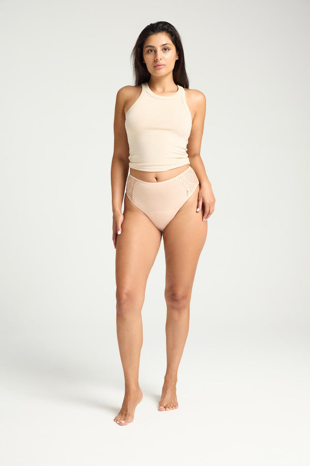 Sinnlicher French Cut Moderate Beige