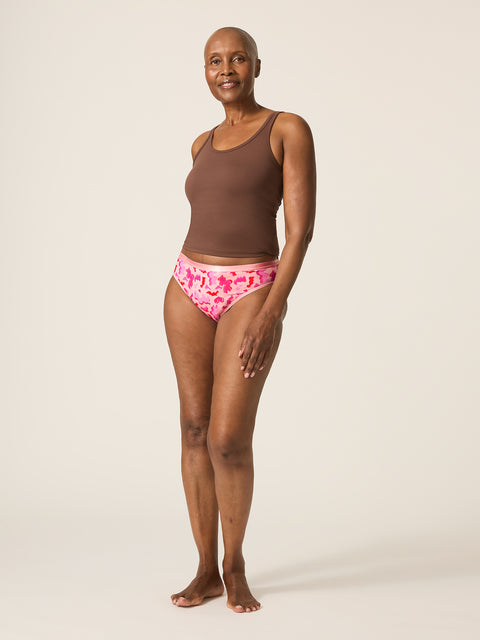 CLBIMATZEW-MB_Classic_Bikini_MAXI_Tuscan Zest Pink-0738_model_Pauline_10-S.jpg