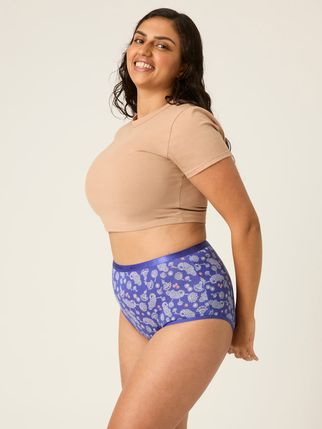 Klassischer Full Brief Moderate Boho Love