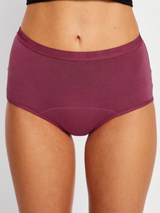 Culotte classique couvrante modérée prune pourpre