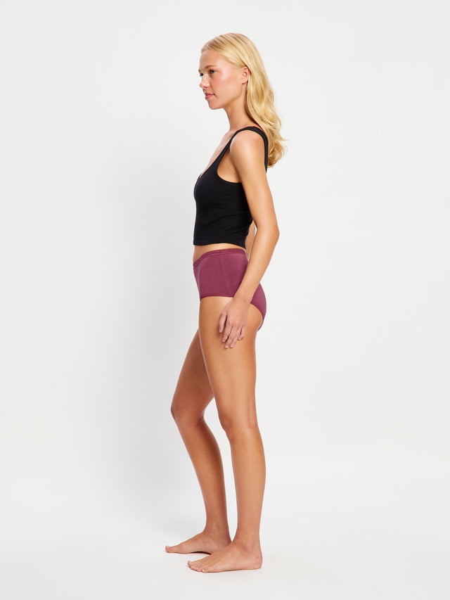 Culotte classique couvrante modérée prune pourpre