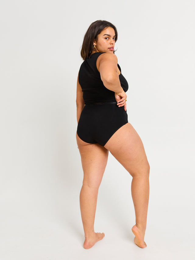 CLFBMWBLAW_MB_Classic_Full_Brief_Moisture_Wicking_Black_BiancaM_3.jpg