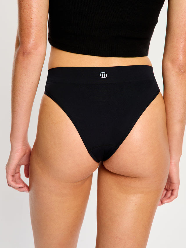Nahtlose High Waist Cheeky-Unterhosen in Schwarz und Tanga in Teale Blue, 2er-Pack