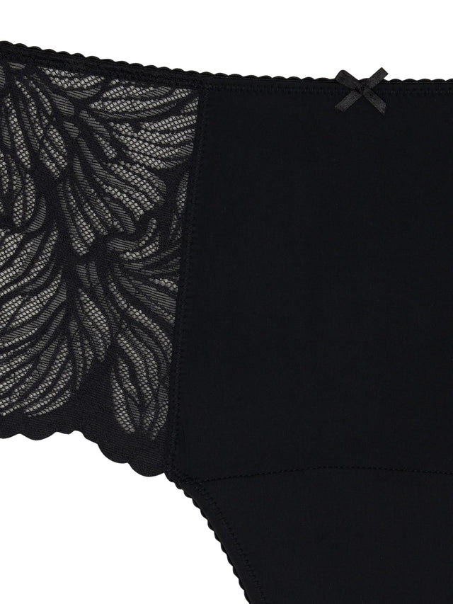 INHRMHNRBW_MB_Intimates_Manon_Hi_Waist_Brief_Noir_Black_24_Model_Amelia_16-XL.jpg