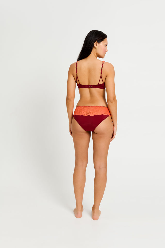 INSCLMBDRW_MB_Intimates_Ines_Midi_Brief_Bordeaux_Red_62_Model_Hailey_10-S.jpg