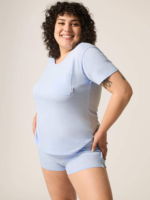 OTTSSCNACHBW-MB_ModiCool_T-shirt Sleep Set_SP_Cashmere Blue-2_model_Carolina_18-2XL.jpg