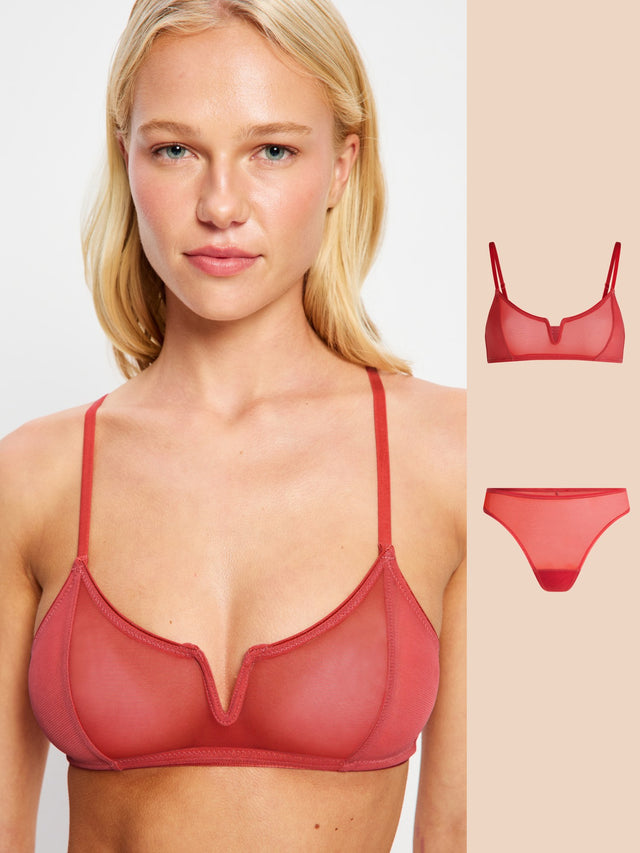 Kaum spürbares Bralette- und String-Set