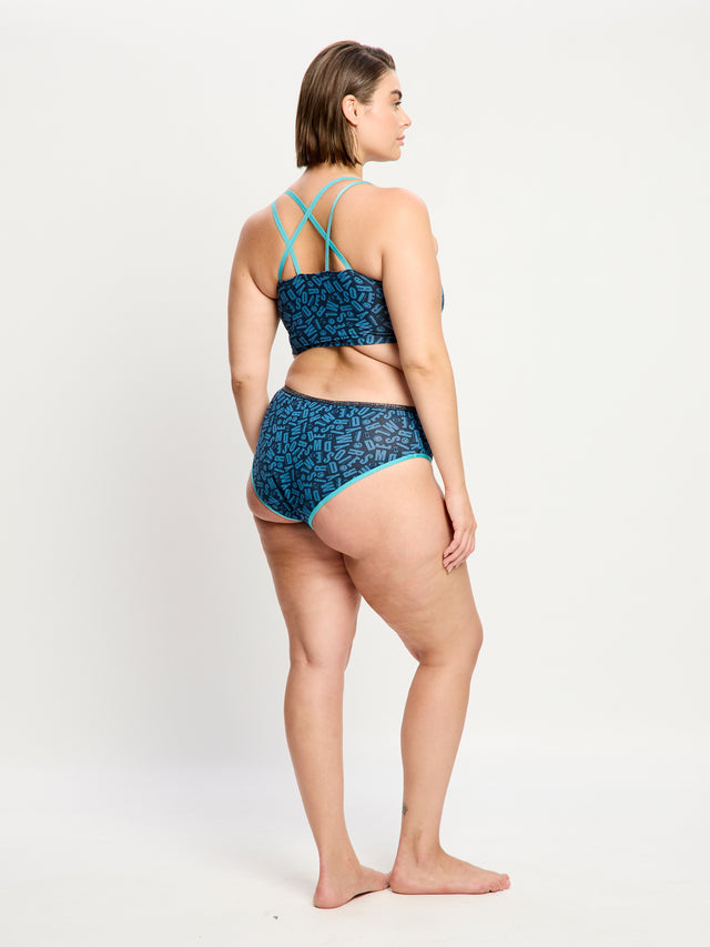 RSHRSOSTEW_MB_Smileyworld_Modibodi_Hi_Waist_Brief_Super_Overnight_Steel_0182_Kaitlyn_16-XL.jpg