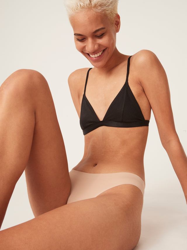 Nahtloser Tanga Light Cashew