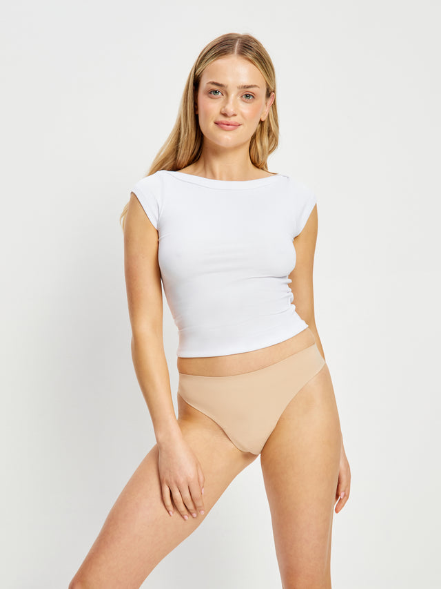 Seamfree Thong Light Cashew