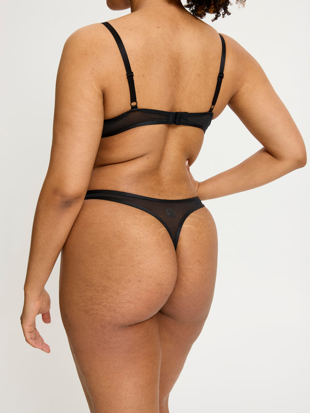 SPTHLMBLAWSmileyworld_x_Modibodi_Sparkle_Thong_Light-Moderate_Black_LivS14_0666.jpg