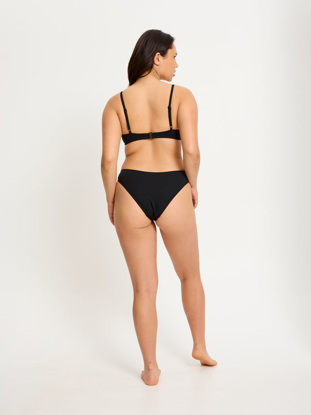 SWSCNABLAW-1_Swimwear_Plunge_Top_Black_92_Model_Christiana_10-S.jpg